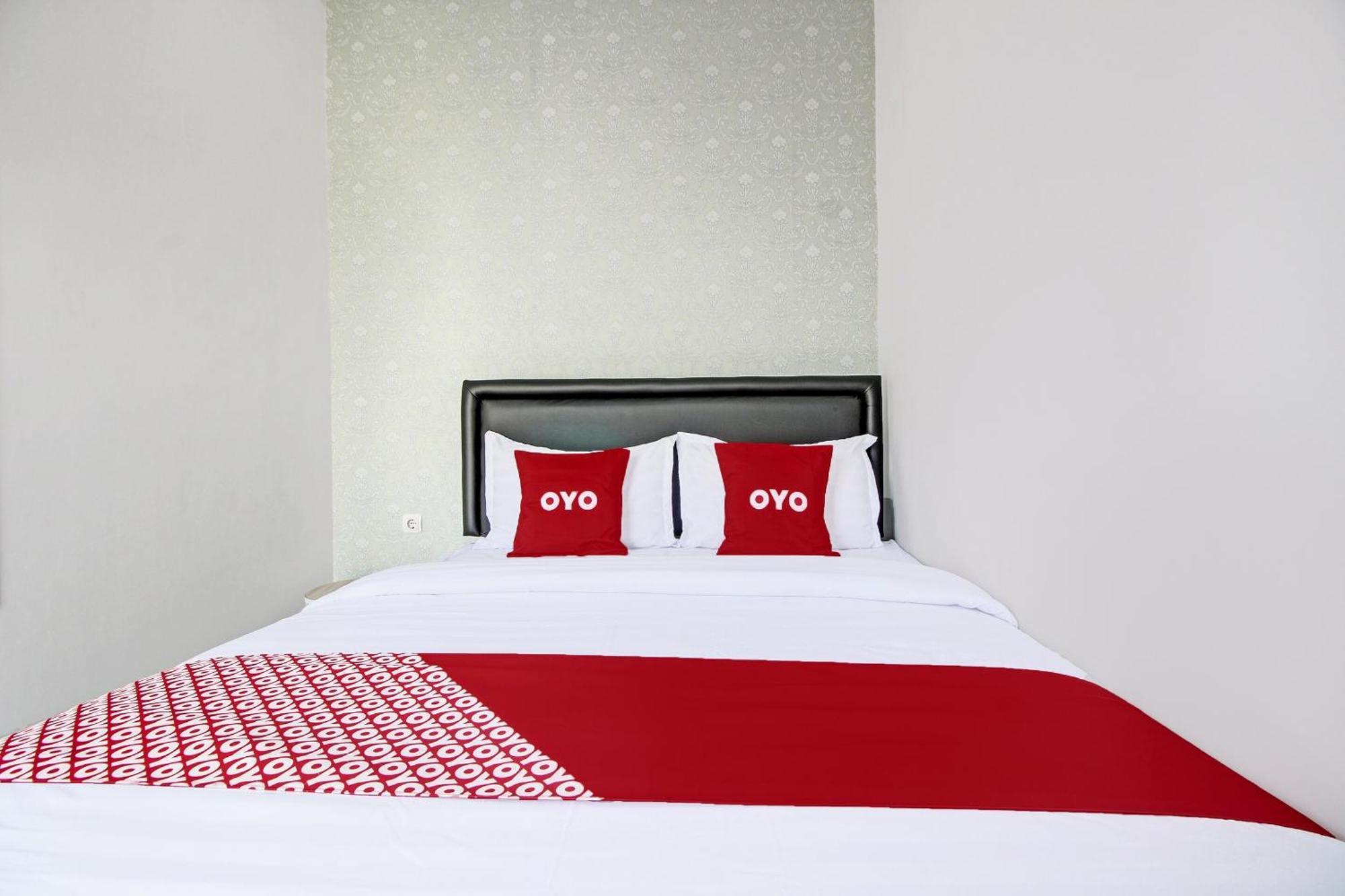 Super Oyo Collection O 92363 Kp Inn Temon Dış mekan fotoğraf