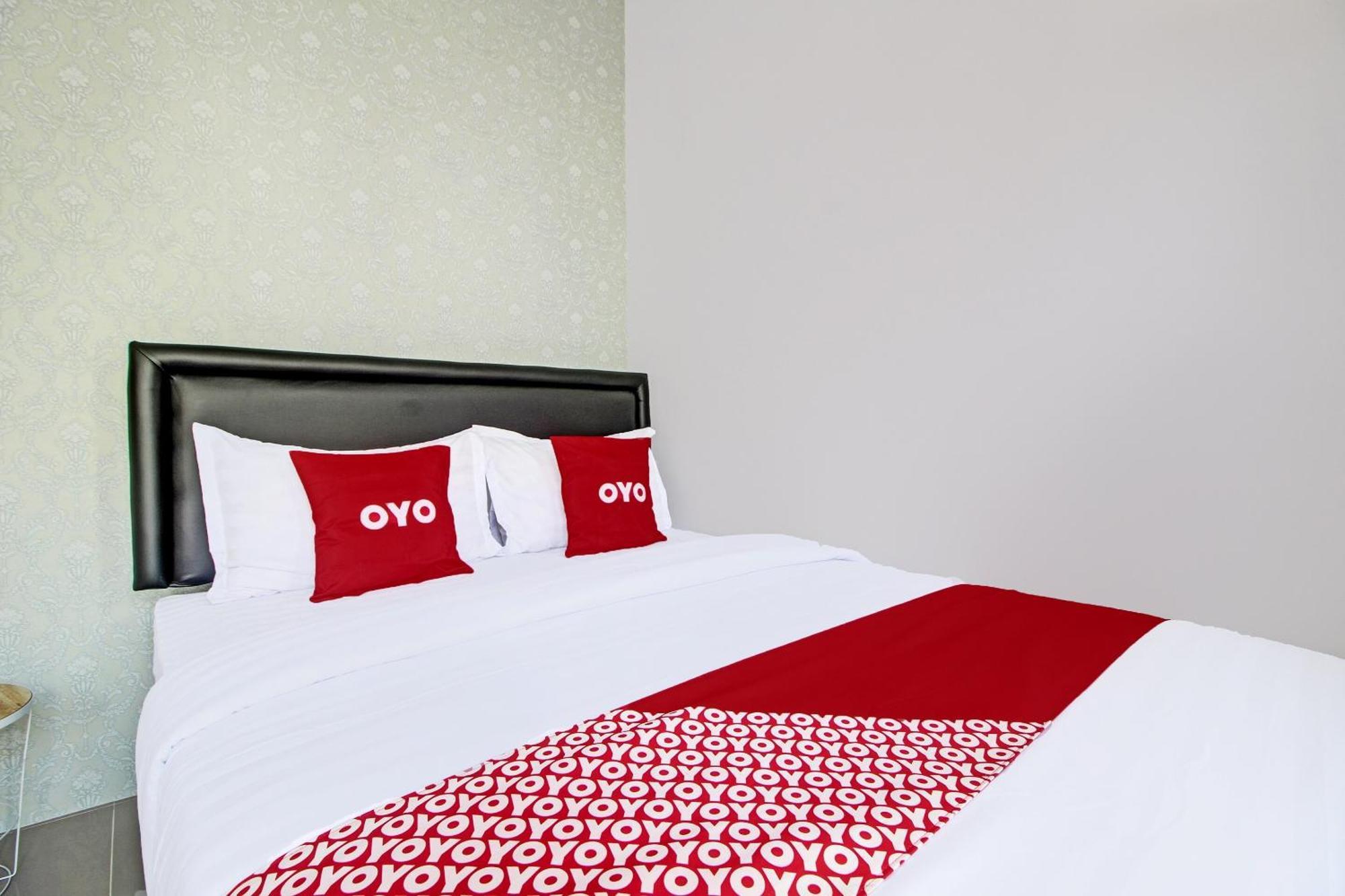 Super Oyo Collection O 92363 Kp Inn Temon Dış mekan fotoğraf